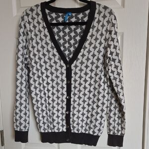 Stylish Black and White Women's Cardigan